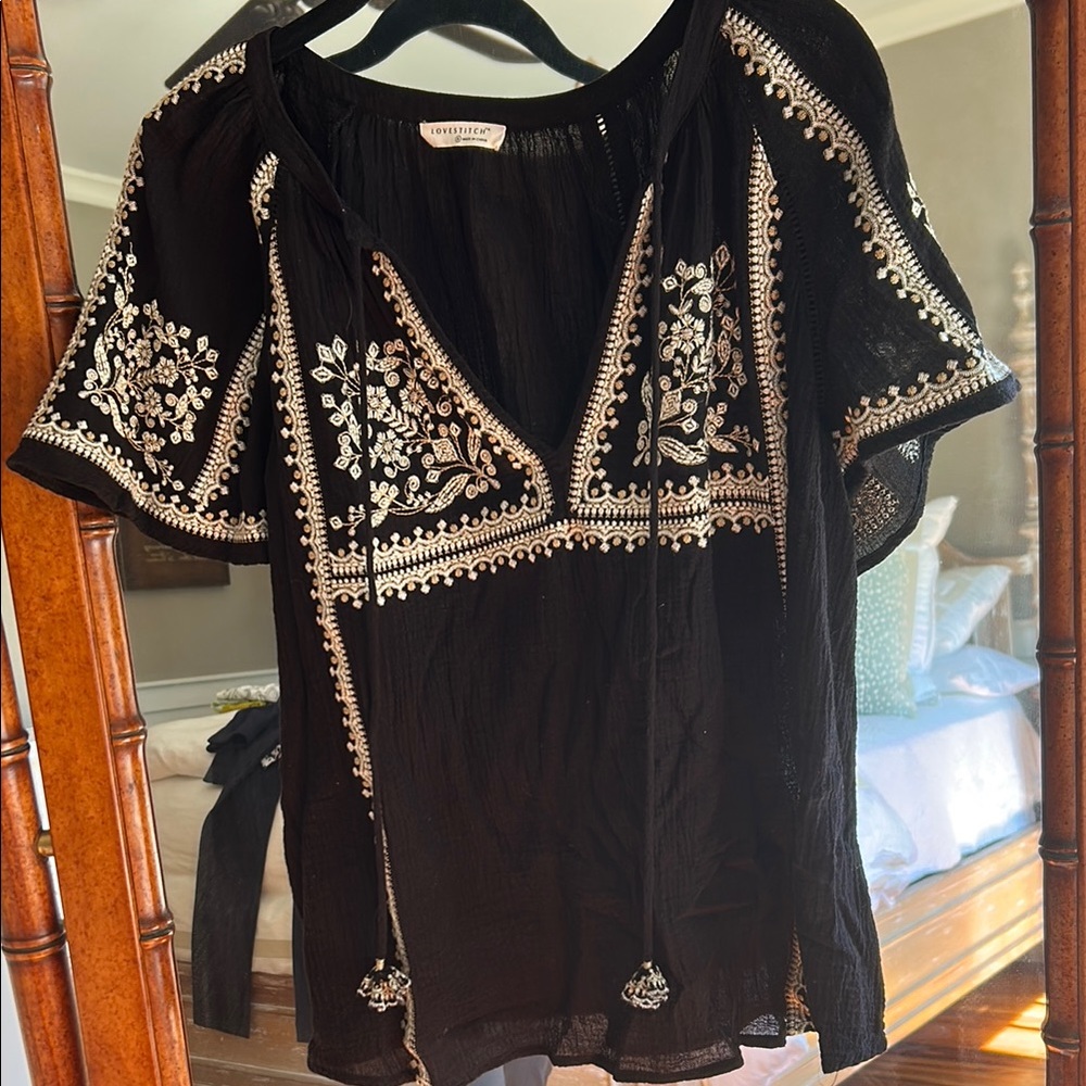 Lovestitch embroidered short sleeve top - Picture 2 of 7